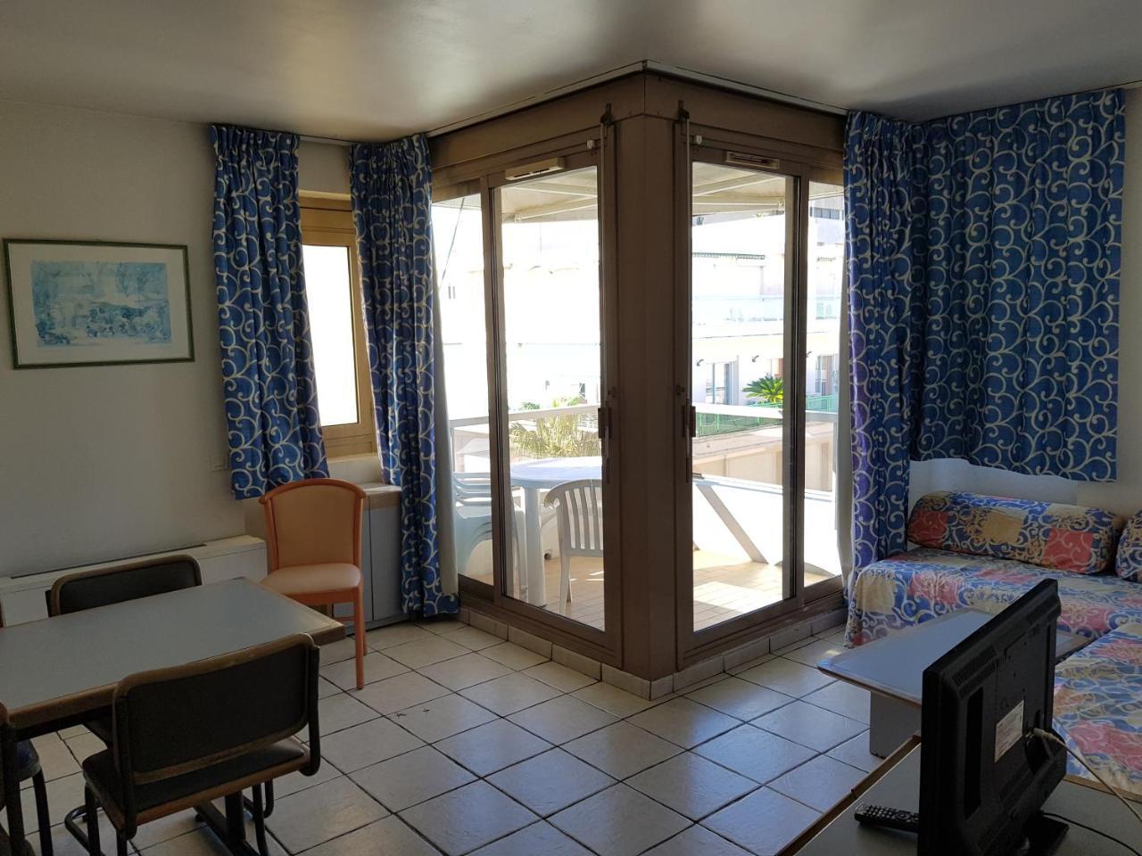 Residence Couleurs Soleil, Juan Les Pins Antibes Luaran gambar